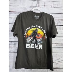 JEDCo Bigfoot Sasquatch Beer Funny Graphic T-Shirt Men's Large